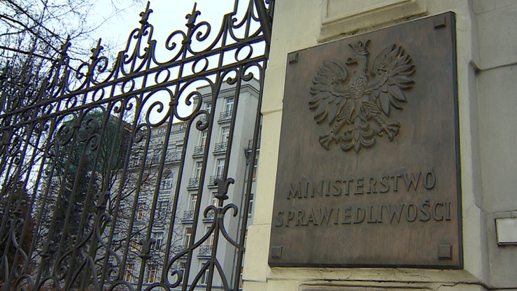 Prokuratorzy masowo przechodzą w stan spoczynku. "To było spodziewane dużo wcześniej"