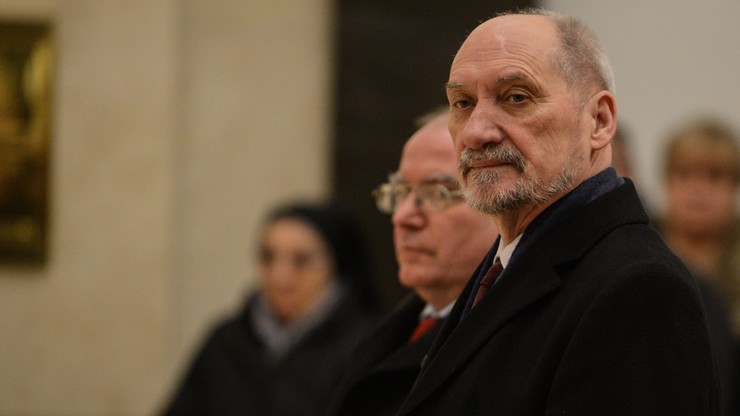 Wiceszef wywiadu wojskowego odwołany. Macierewicz: nie komentuję rutynowych zmian