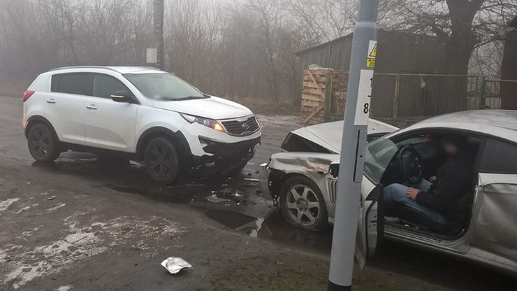 Przez zamknięte rogatki na czołówkę