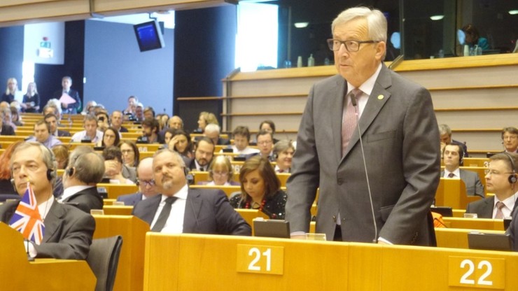 "Dziwię się, że jeszcze tu jesteście". Nadzwyczajna sesja PE ws. Brexitu