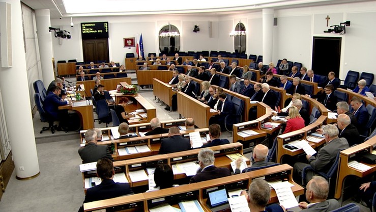 Senat odrzucił sprawozdanie KRRiT. Los jej członków w rękach prezydenta