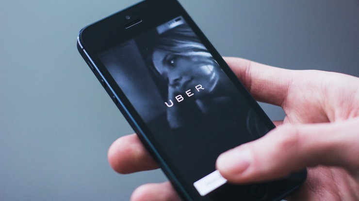 Czeski sąd wydał tymczasowy zakaz działalności Ubera w Brnie