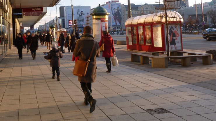 Sondaż: prawie połowa Polaków zadowolona z sytuacji gospodarczej w kraju