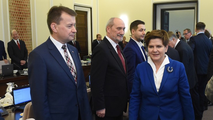 Nieoficjalnie: MSWiA cofnie nagrody dla komendantów
