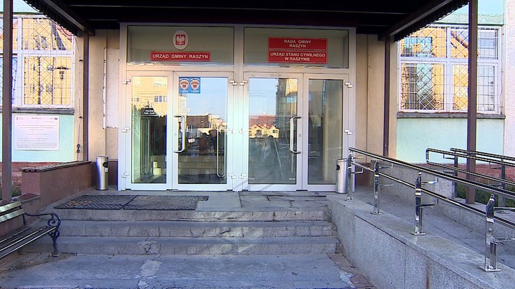 Mieszkańcy Raszyna chcą odwołania rady gminy i wójta. Złożyli wniosek o referendum