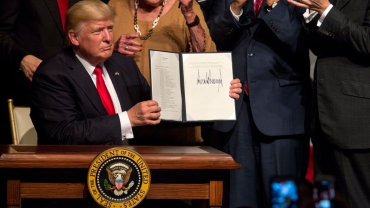 Kuba krytykuje decyzję Trumpa. "To cios dla relacji kubańsko-amerykańskich"