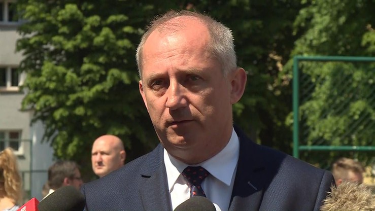Neumann: nie mówię o wspólnej mogile tylko o wspólnym miejscu