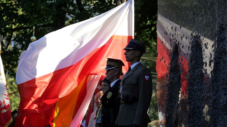 "Powinniśmy budować państwo, które będzie naszym bezpiecznym schronieniem". Uczczono pamięć mieszkańców Woli zamordowanych w Powstaniu
