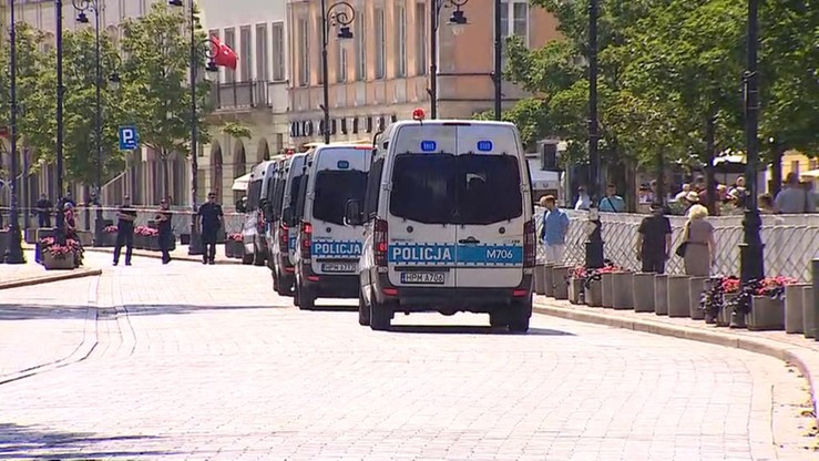 Zabezpieczenie zgromadzeń z 10 lipca kosztowało policję więcej niż wszystkie miesięcznice w 2015 roku
