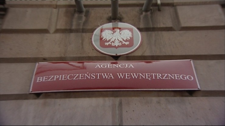 ABW zatrzymała cztery osoby ws. wyłudzeń VAT przy nielegalnym obrocie paliwami