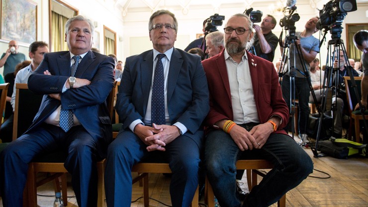 Kwaśniewski i Komorowski na spotkaniu programowym KOD. "Wolność jest w polskim DNA"