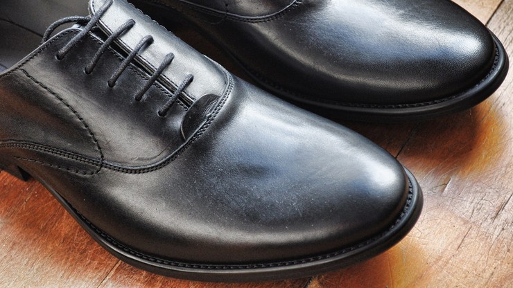 Ukradł buty. W sklepie zostawił portfel z dowodem osobistym
