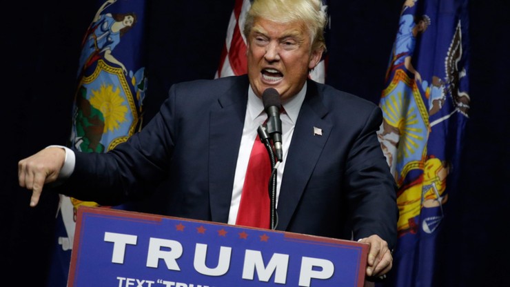 "Boston Globe" straszy czarną wizją przyszłości USA, jeśli wygra Trump