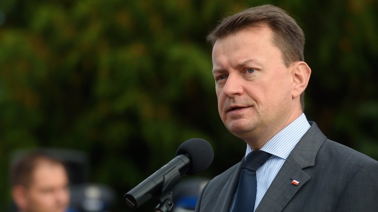 "Czas, aby esbecy spojrzeli w lustro". Błaszczak o ustawie dezubekizacyjnej
