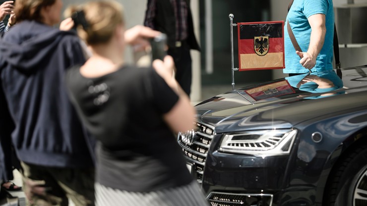 "Niemcom zaczynają puszczać nerwy". Diesel i przyszłości motoryzacji tematem kampanii wyborczej