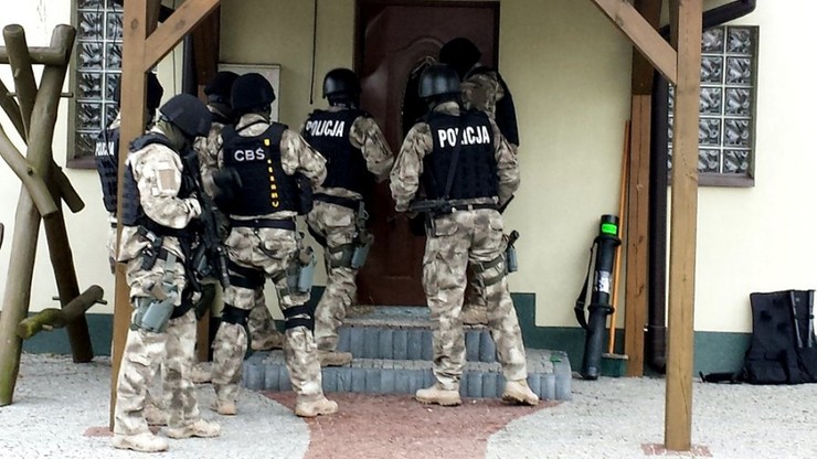 Wyłudzili 500 mln zł z podatku VAT. Szef gangu zatrzymany