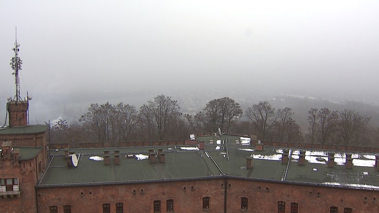 Do Krakowa wrócił smog. W sobotę bezpłatna komunikacja