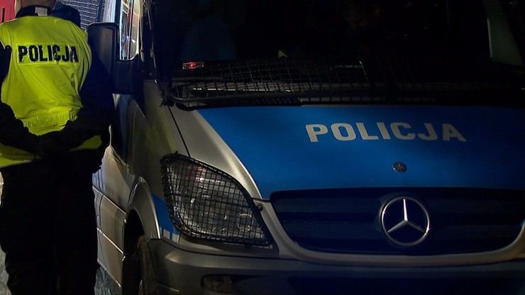 Wyskoczyła z trzeciego piętra, gdy policjanci chcieli ją odwieźć do izby wytrzeźwień