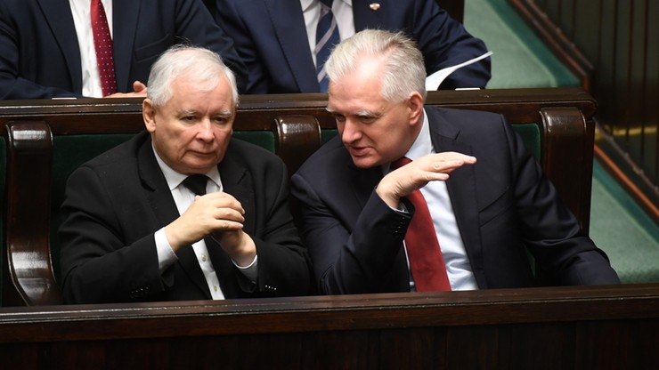 Kaczyński o roku rządów PiS: pozytywne zmiany w wojsku i resorcie sprawiedliwości