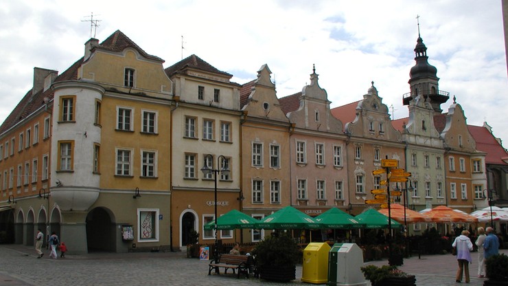 "Nie ulegać pokusie przejęcia organizacji Festiwalu Polskiej Piosenki". Opolscy radni apelują do innych samorządowców