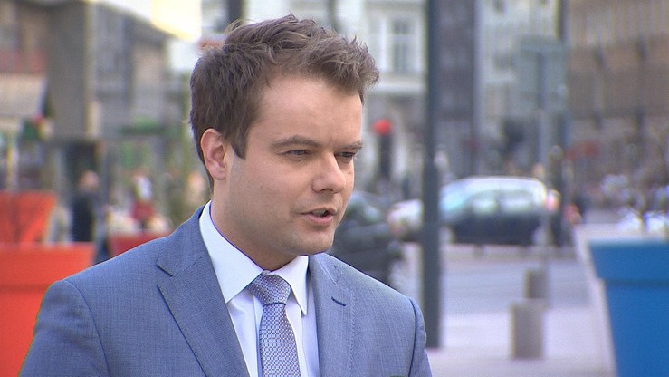 Komisja Wenecka znów w Polsce. Przyjrzy się ustawie o policji. Rzecznik rządu: pani premier nie zapraszała z wizytą