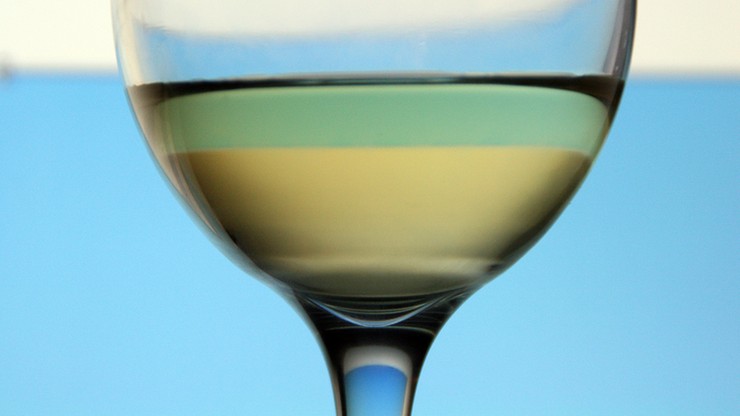 Warszawa: radni zajmą się zasadami sprzedaży alkoholu. Ostro krytykowali je przedsiębiorcy