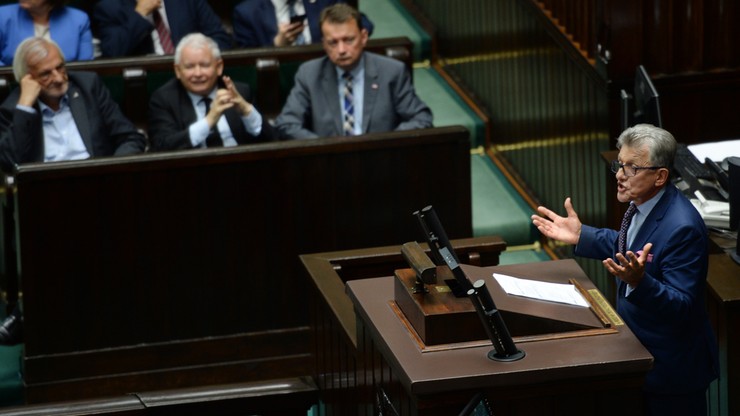 Piotrowicz: dziś sądownictwo nie pozostaje pod żadną kontrolą społeczną