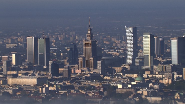 Sąd ustanowił zakaz sprzedaży działki Chmielna 70 - obok Pałacu Kultury