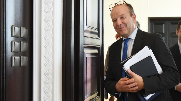 Radziwiłł: prace nad dostępem do tzw. antykoncepcji awaryjnej dobiegają końca