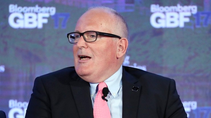 Timmermans: z satysfakcją przyjmuję gotowość strony polskiej do dialogu