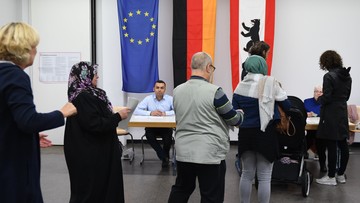 24-09-2017 08:19 Lokale wyborcze w Niemczach otwarte. Rozpoczęło się głosowanie