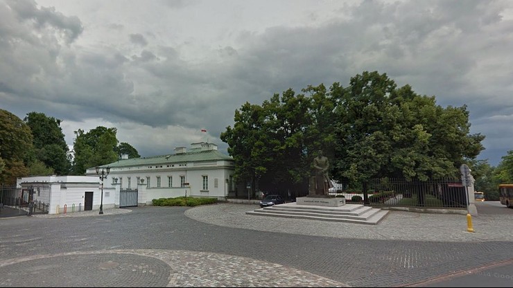 Dron latał w sobotę nad Belwederem. Biuro Ochrony Rządu zatrzymało Łotysza i dwie Rosjanki