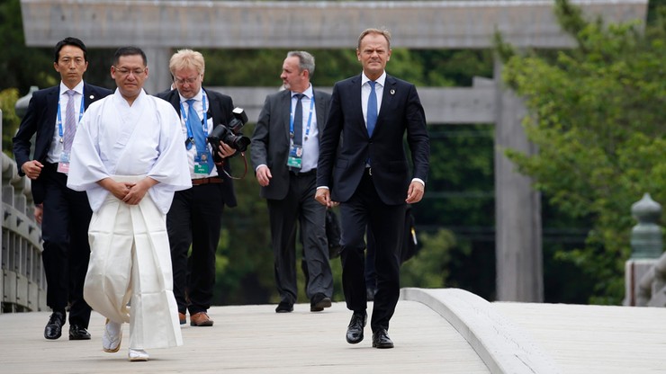 Tusk: grupa G7 musi regulować kryzys migracyjny