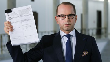 21-02-2017 15:12 Poseł Szczerba zaskarżył Polskę do europejskiego trybunału. Za to, że Kuchciński wykluczył go z głosowania