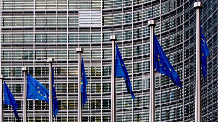 KE pozwała Polskę. Chodzi o depozyty bankowe i biopaliwa