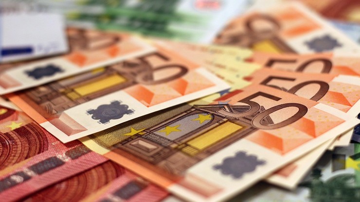 Belgia: do rajów podatkowych wyprowadzono majątek wart oszczędnościom całego społeczeństwa