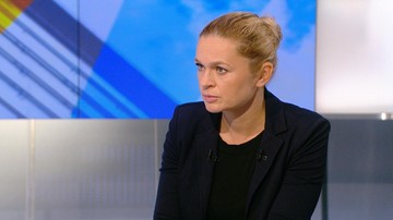 10-04-2017 09:25 Nowacka: byliśmy państwem z dykty, jesteśmy państwem z siarki i latają szaleńcy, podpalając je zapałkami
