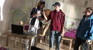 Koncert hiphopowy w winiarni