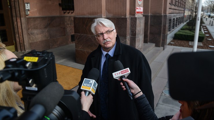 "Przesadził, nie ma antysemickiej nagonki". Waszczykowski o wpisach Schnepfa
