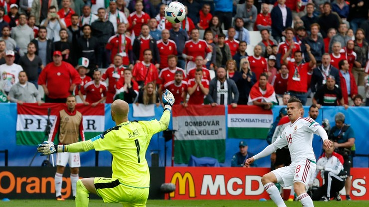 Euro 2016: Sprytny lob Węgra! Zabójcza kontra dobiła Austrię (WIDEO)
