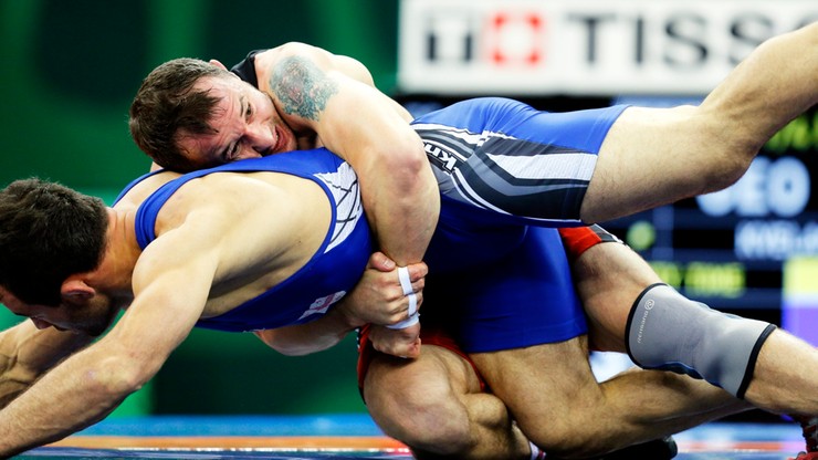 Zapasy IE: Brzozowski odpadł w ćwierćfinale