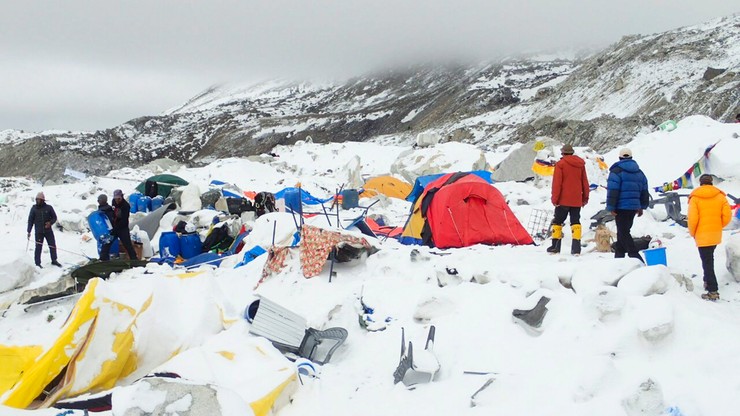 Nepal: Trzęsienie ziemi nie powstrzyma wspinaczy