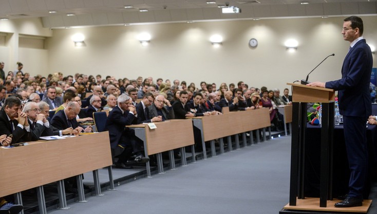 Morawiecki: politykę gospodarczą charakteryzowała krótkoterminowość