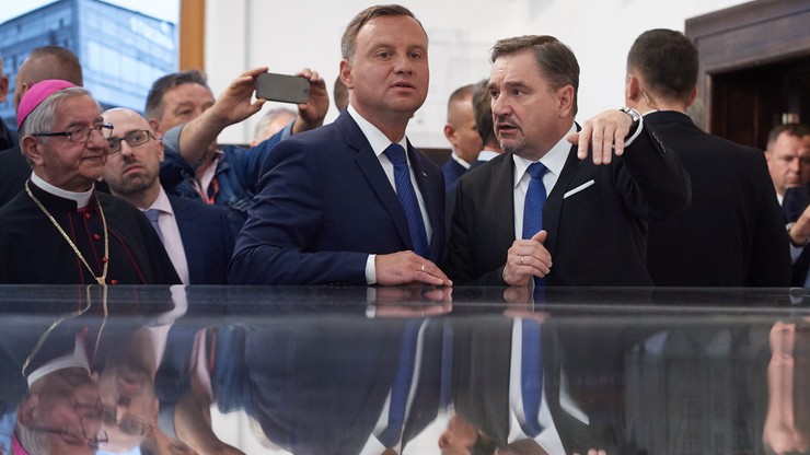 "Albo wzmacniamy pozycję ustrojową prezydenta, albo ją osłabiamy". Andrzej Duda o nowej konstytucji