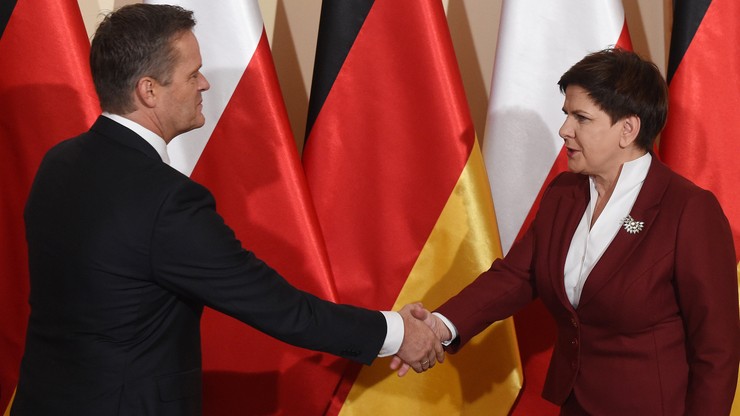 Premier Szydło: Mercedes wyłoży na budowę fabryki w Jaworze ok. 500 mln euro