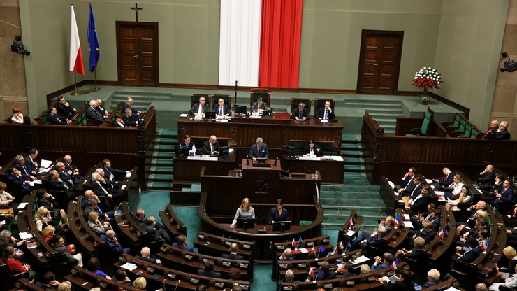 "Bezpodstawny, kompromitujący i śmieszny". PiS o wniosku o odwołanie Kuchcińskiego