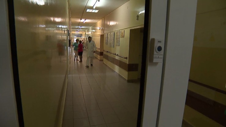 "Chłopiec trząsł się z zimna, miał sine wargi". Pijana matka spacerowała z dzieckiem