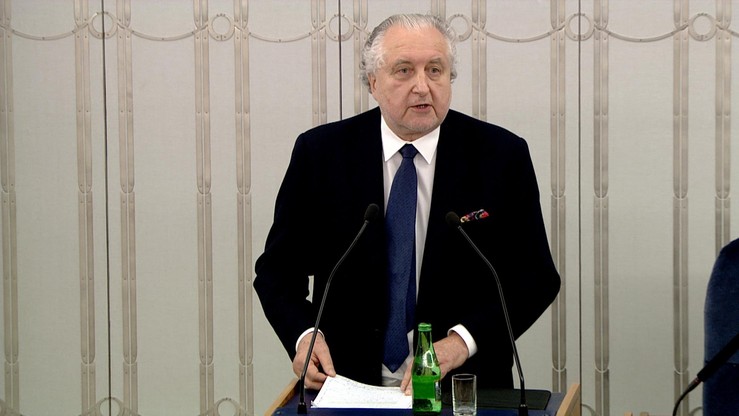 Kary dla radnych PiS za opuszczenie obrad sejmiku. Zbojkotowali prof. Rzeplińskiego