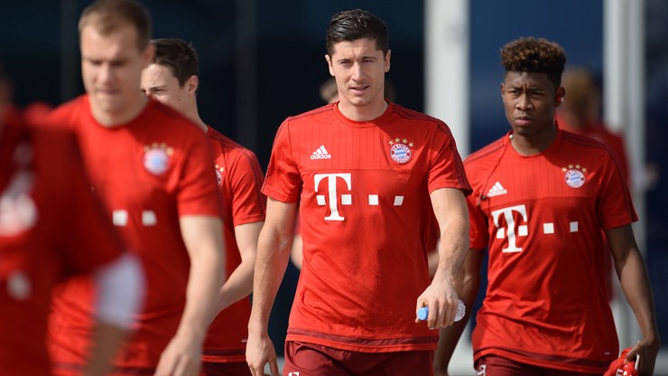 Lewandowski bezbłędny. Trafia do bramki i w… kolegę (WIDEO)