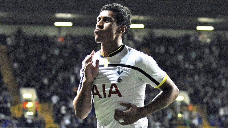 Paulinho jak Roberto Carlos! Niesamowite uderzenie Brazylijczyka